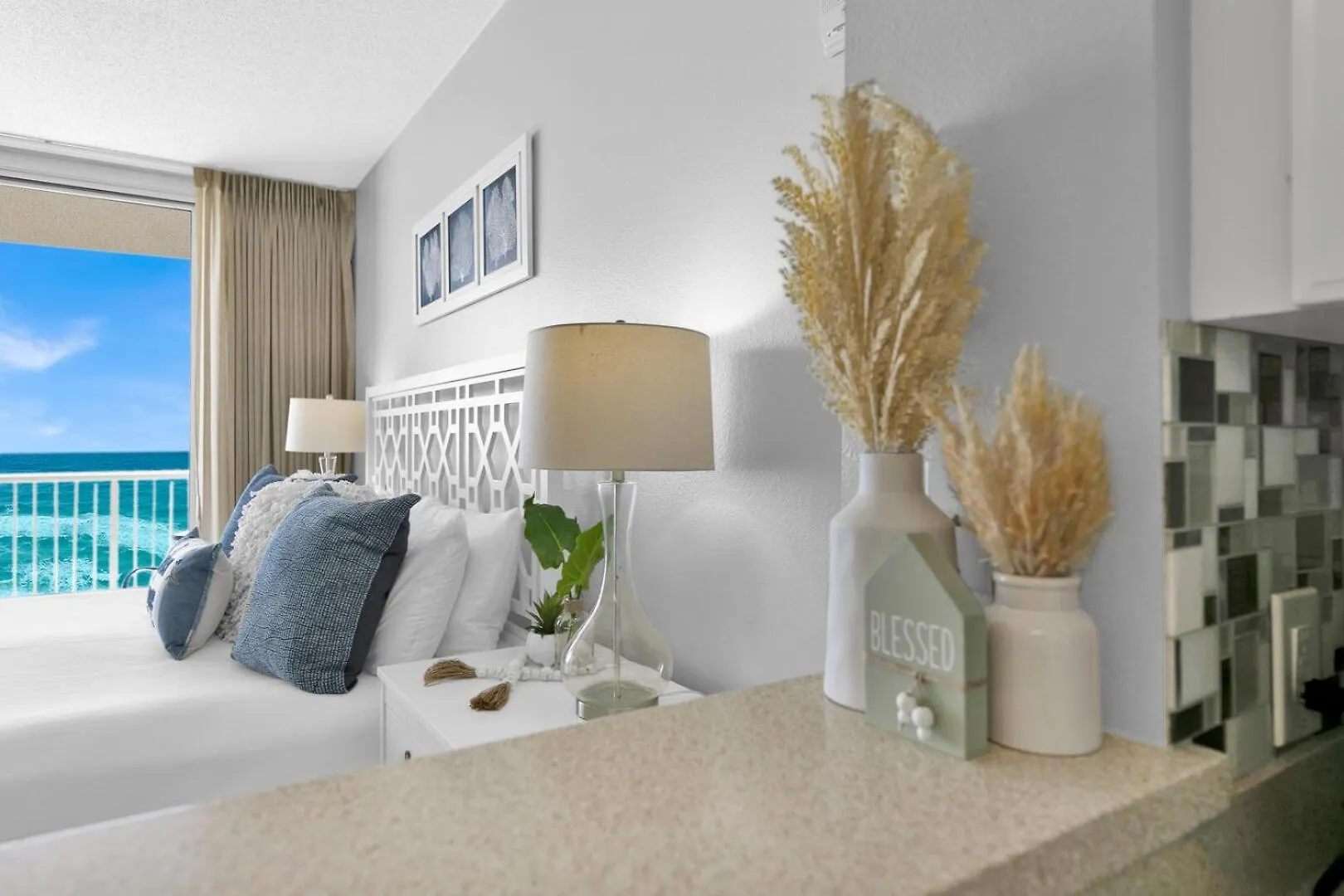 Апартаменты Beachfront Unit-Majestic Beach Resort Панама-Сити